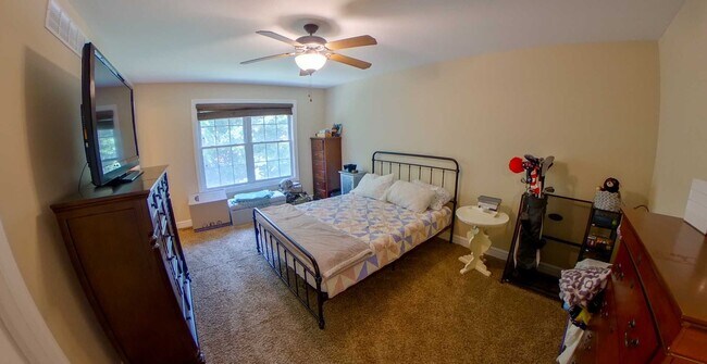 Building Photo - 3D Tour Available - Beautiful Home w/ Fully Finished Basement + Fenced-in Yard + Screened-in Deck...