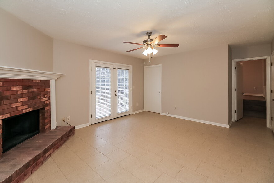Building Photo - 162 Blue Heron Dr