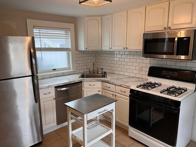 Kitchen - 70 Ocean Ave
