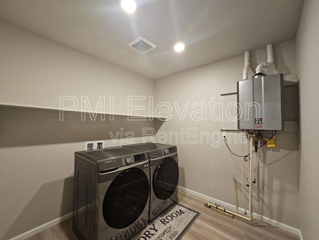 Building Photo - 5091 S Robb Ct