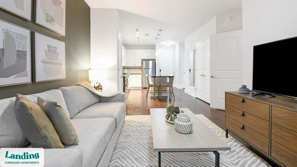 Building Photo - 480 N Orange Ave