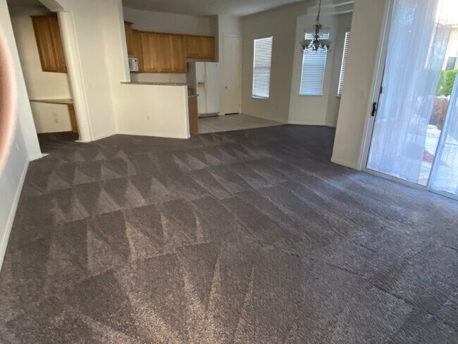 Building Photo - Beautiful Townhouse in Boulder City 232 MORGYN LANE #4