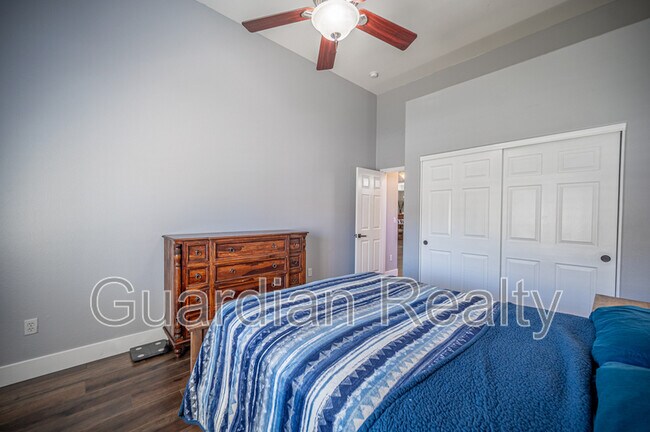 Building Photo - 11112 Pine Greens Ct