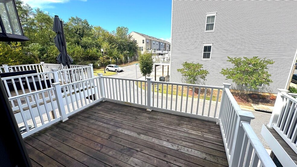 Building Photo - 7244 Clagett Dr