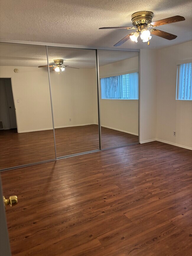 Building Photo - 12415 Archwood St