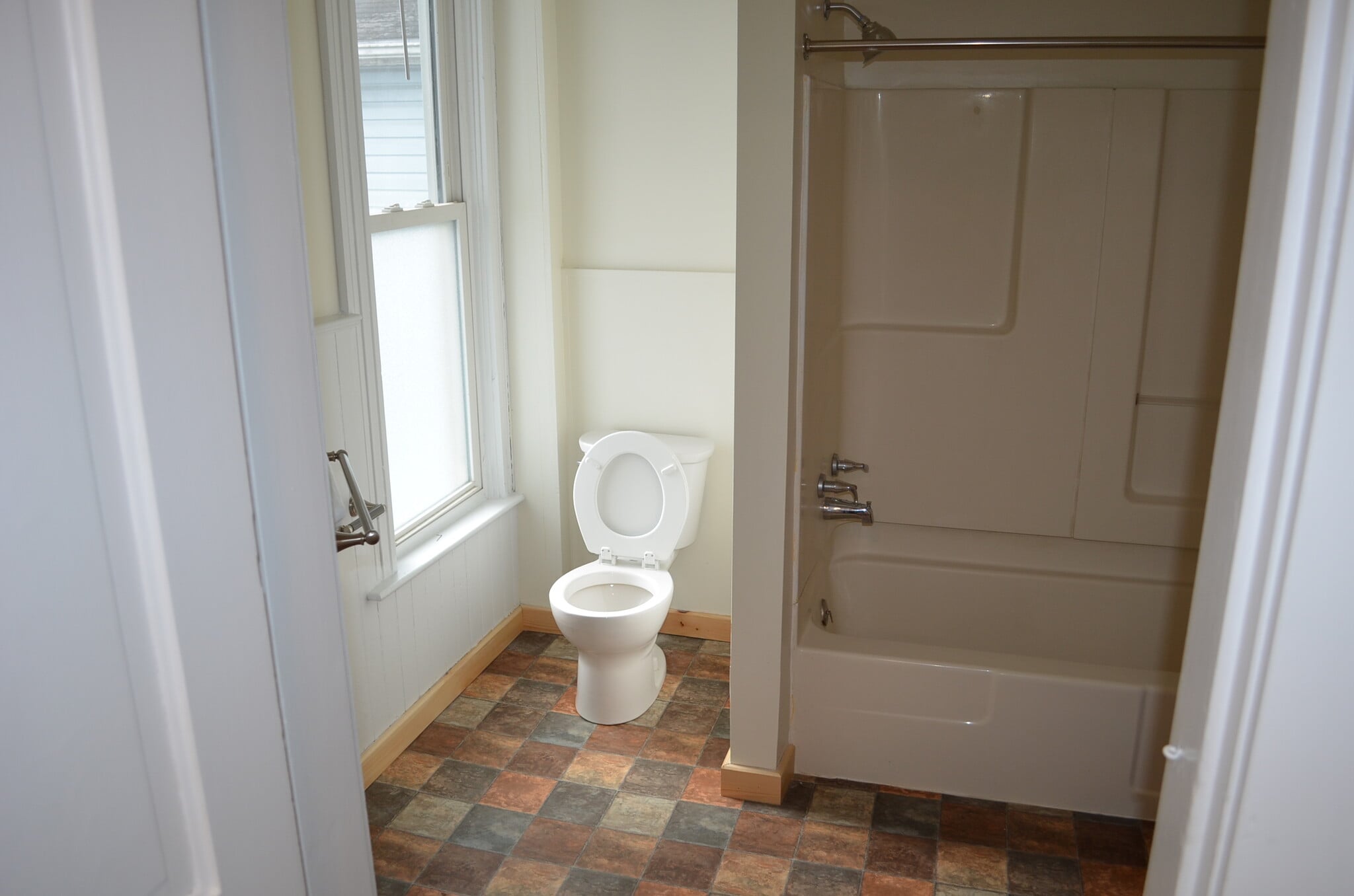 Building Photo - 444 Chestnut St