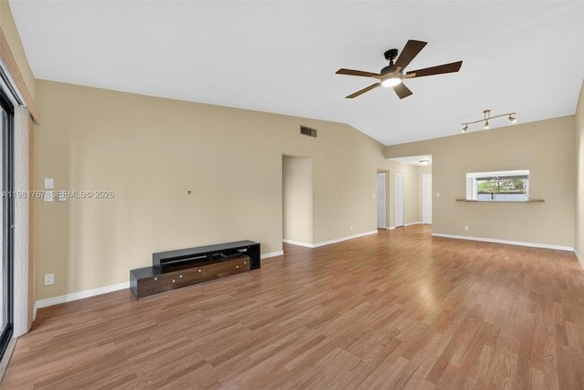 Building Photo - 9315 Wedgewood Dr