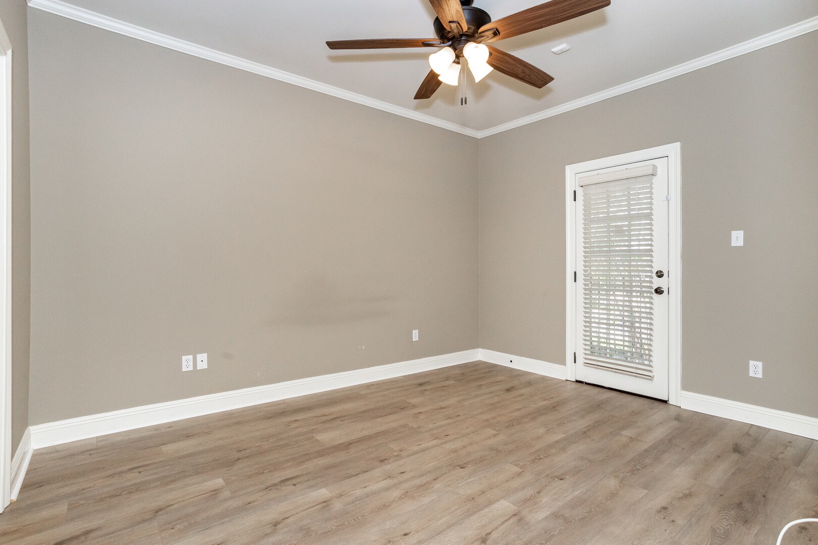 Building Photo - 838 Meadow Bend Dr