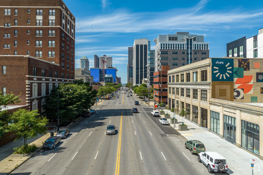 Primary Photo - Vera on Broad