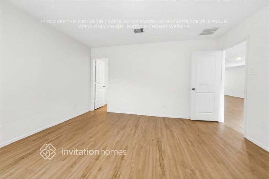 Building Photo - 24026 Laurel Farms Dr