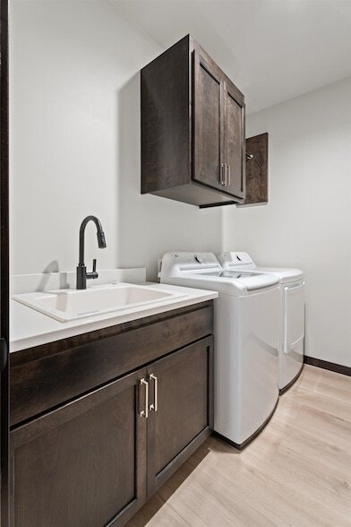 Building Photo - 1107 S Foss Ave