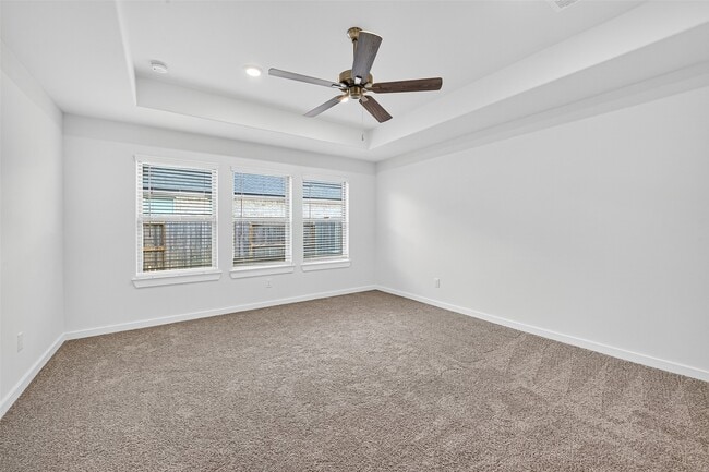 Building Photo - 31810 Autumn Spur Ln