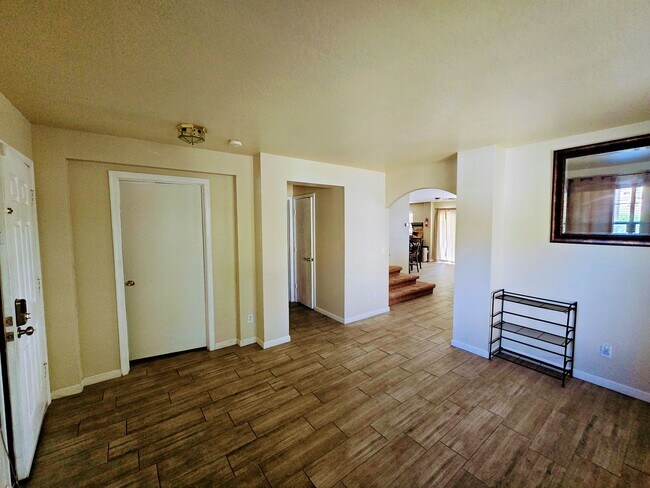 Building Photo - STUNNING 4 Bed, 2.5 Bath Oasis with Pool Your Dream Home Awaits!