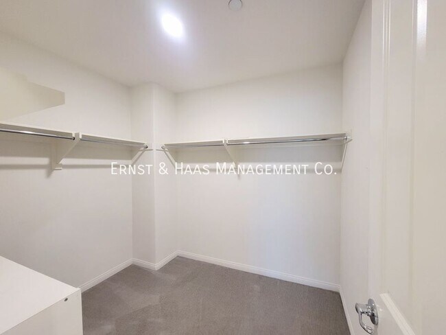 Building Photo - 14414 Strawberry Ln