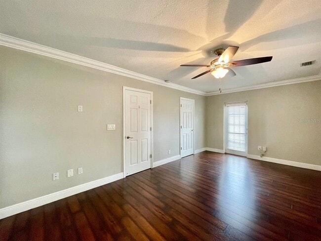 Building Photo - 909 N Excelda Ave