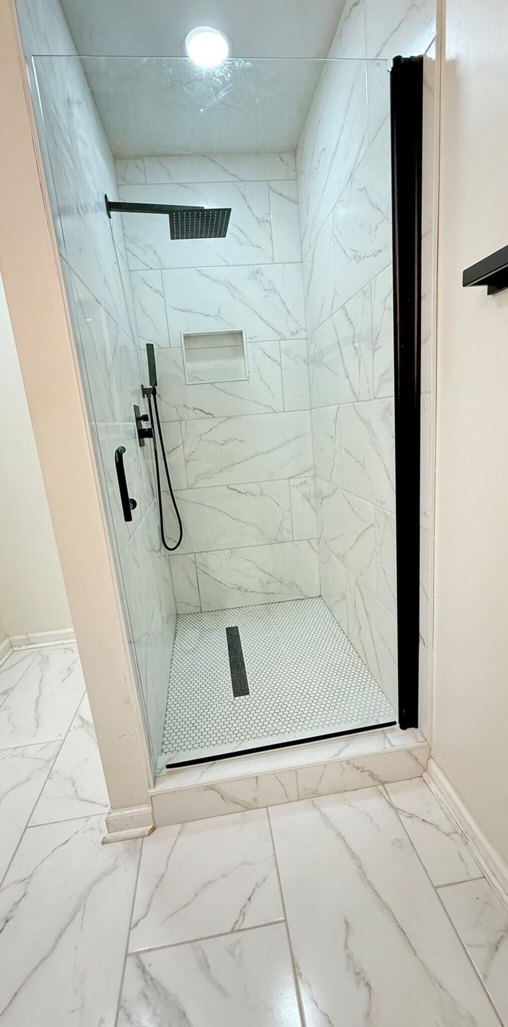 Building Photo - 2591 Whitebluff Way