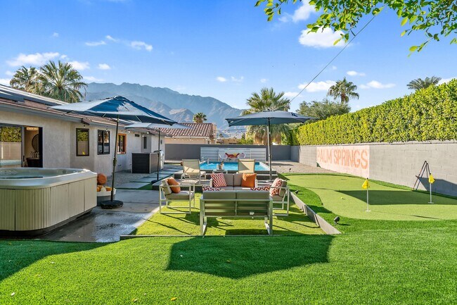 Building Photo - 2222 E Via Escuela