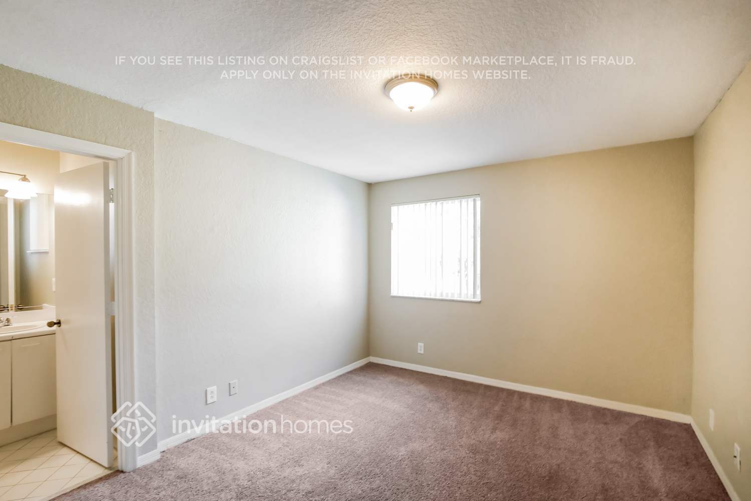 Building Photo - 2500 Cordoba Bend