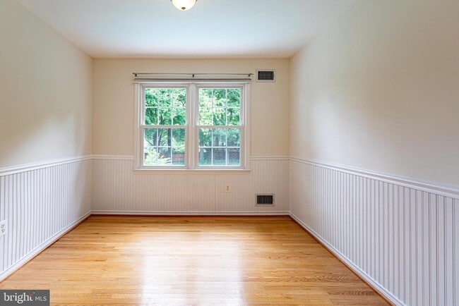 Building Photo - 14912 Emory Ln