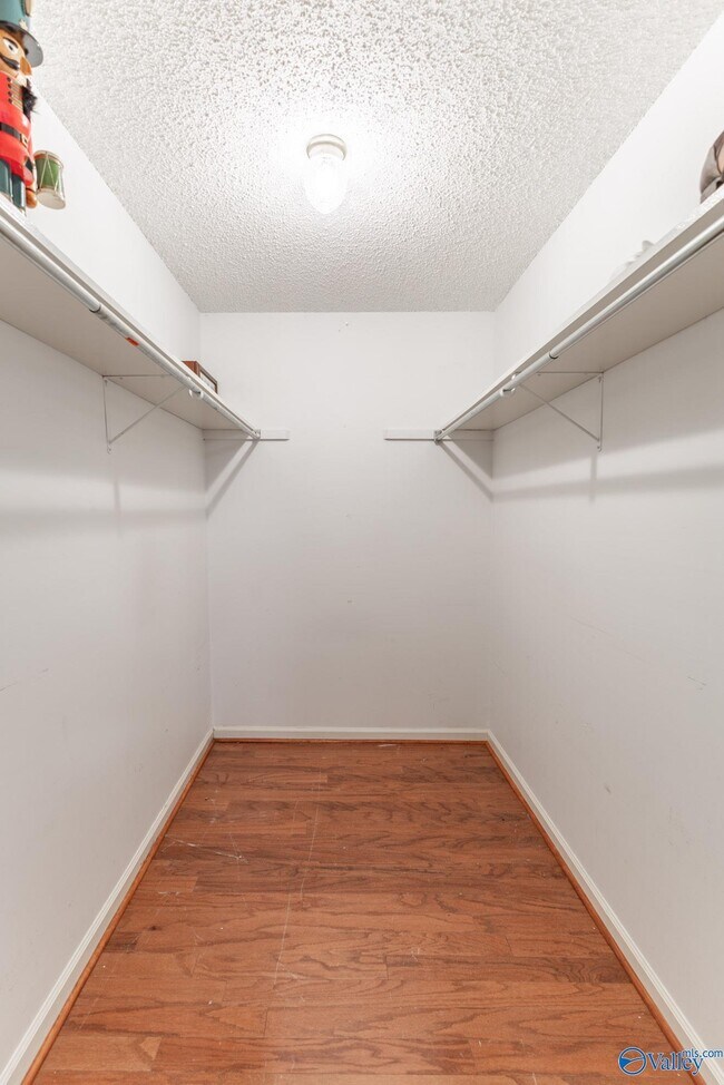 Building Photo - 1200 Catskill Cir SE