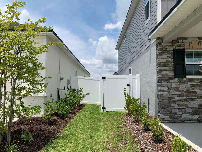 Building Photo - 32 Olivine Ct