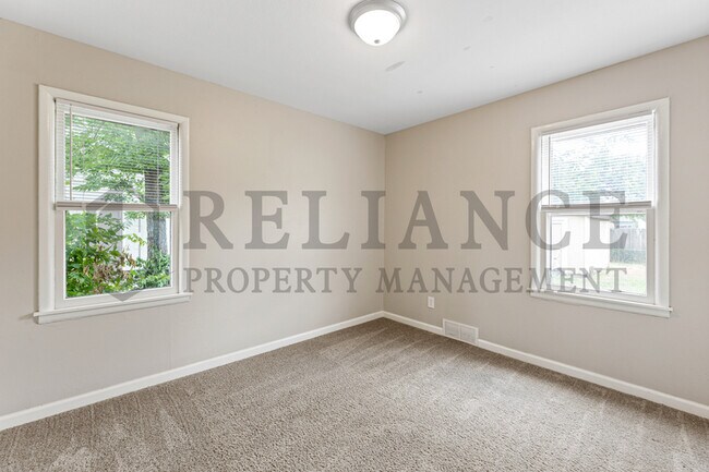 Building Photo - 1307 Gidley St