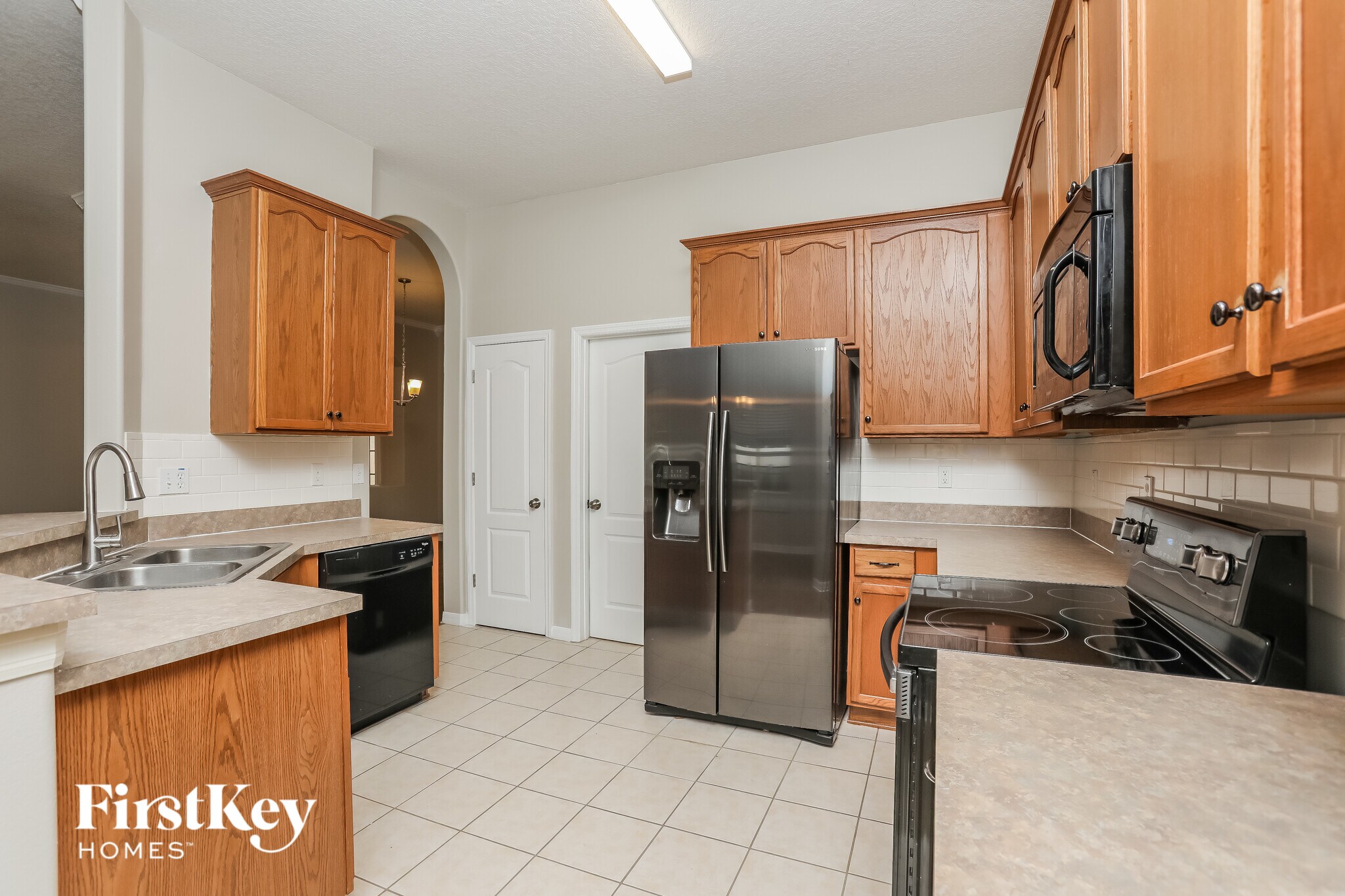 Building Photo - 34333 Shadewood Cir