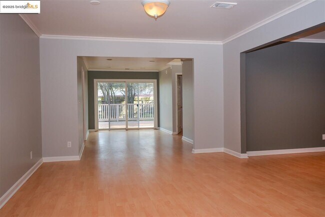 Primary Photo - 1462 Kimball Ct