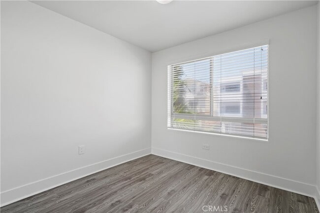 Building Photo - 11312 Huston St