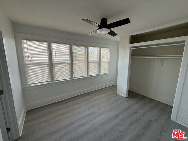 Building Photo - 1458 W 36th St