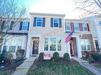 Building Photo - 2 Bedroom, 2.5 Bathroom Townhome with 2 Parking Spaces in Renaissance Park – Minutes from Downtow...