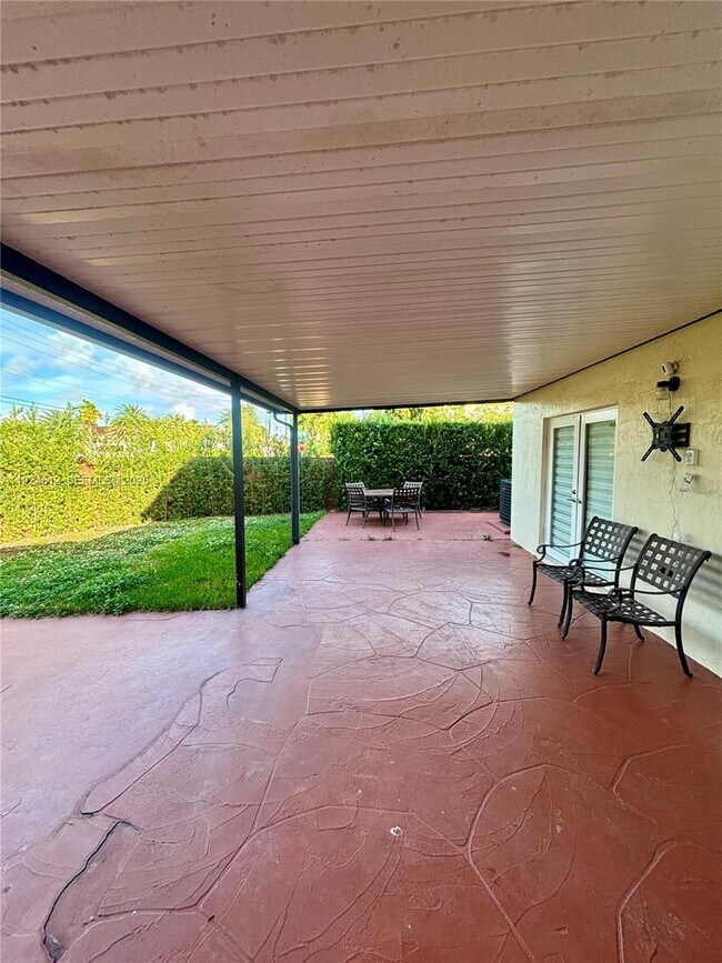 Building Photo - 13765 SW 160th Terrace