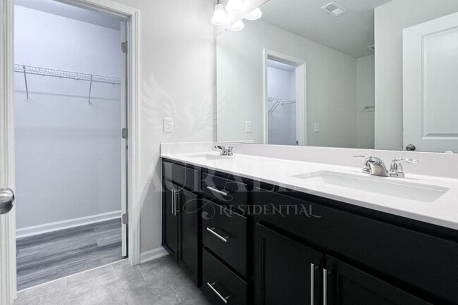 Building Photo - 181 Ivy Vine Wy