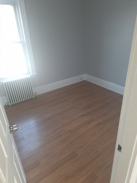 Building Photo - 49 Byron St