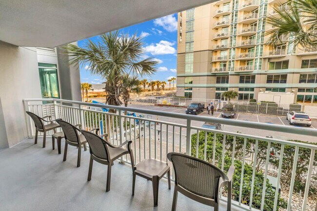 Building Photo - 5300 N Ocean Blvd