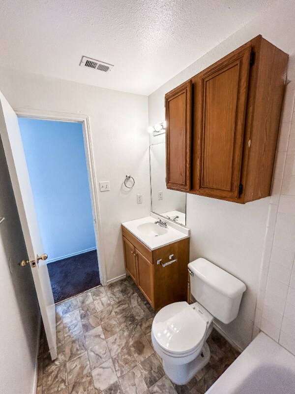 Building Photo - 1604 Windward Dr