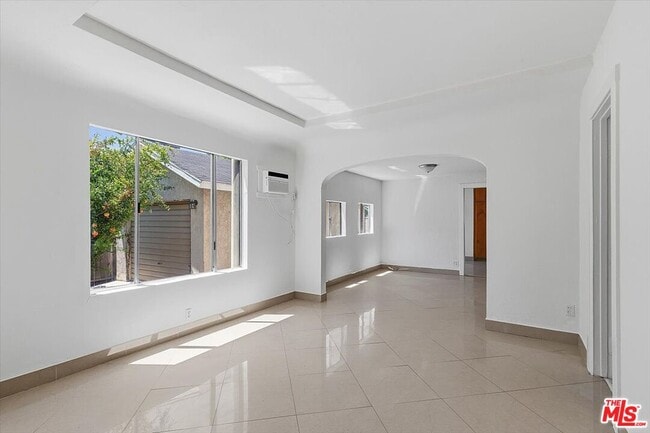Building Photo - 4133 Bemis St