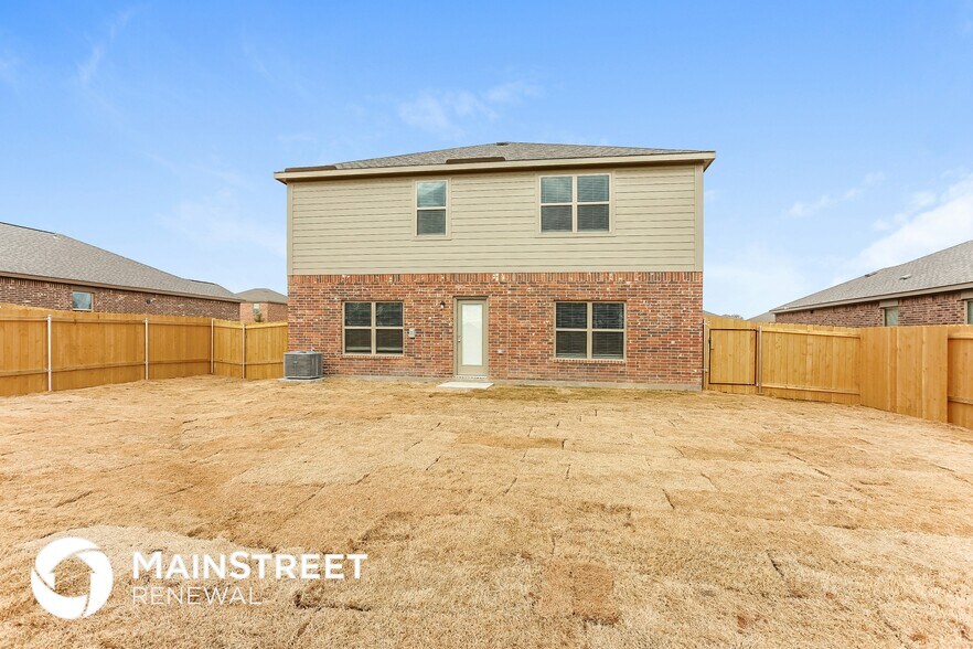 Building Photo - 1421 Park Trails Blvd