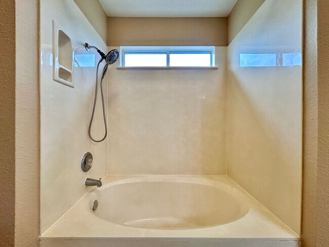 Building Photo - 1601 Waterfall Ave