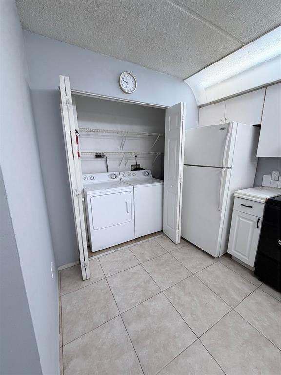 Building Photo - 5628 Blue Shadows Ct