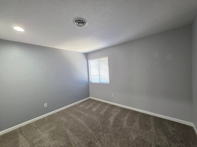 Building Photo - 303 Gage Blvd