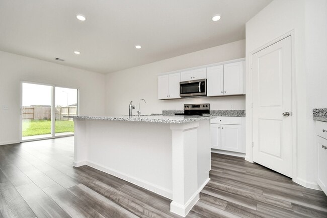 Building Photo - 5902 Bright Keel Dr