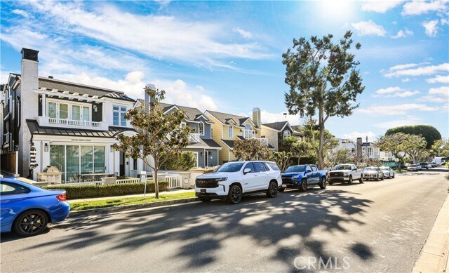 Building Photo - 708 Heliotrope Ave