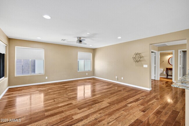 Building Photo - 2399 S Walnut Dr