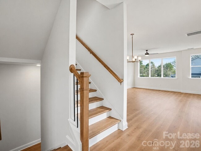 Building Photo - 339 Gray Dr