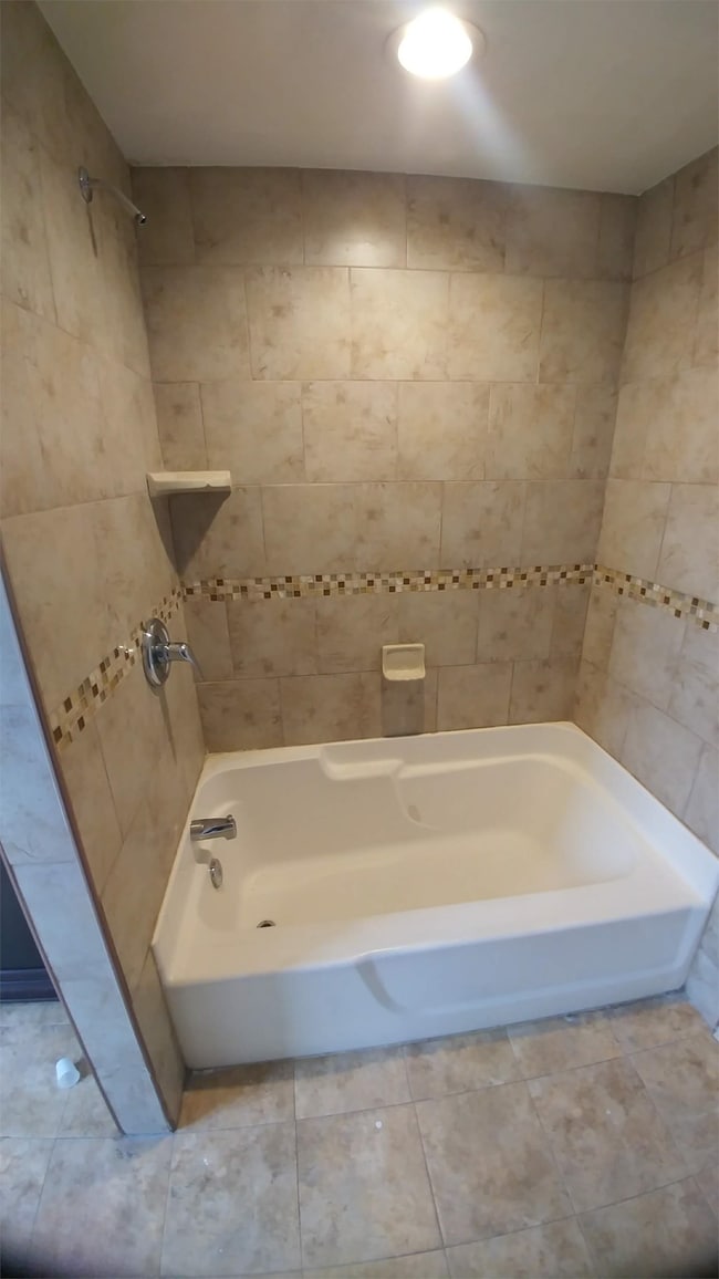 Building Photo - 1415 Sandusky St