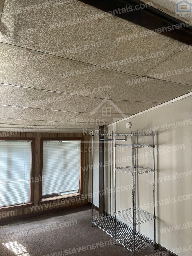 Building Photo - 3615 Ridgeside Rd