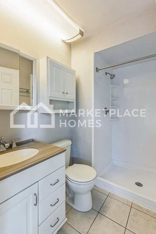 Building Photo - 502 Red Bridge Ct