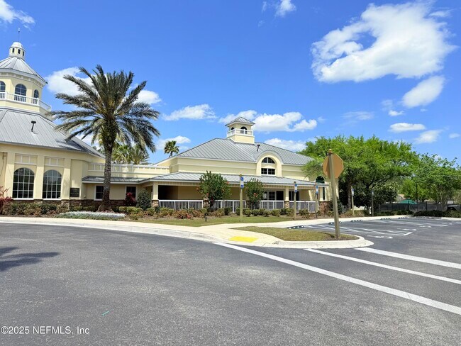 Building Photo - 14793 Falling Waters Dr
