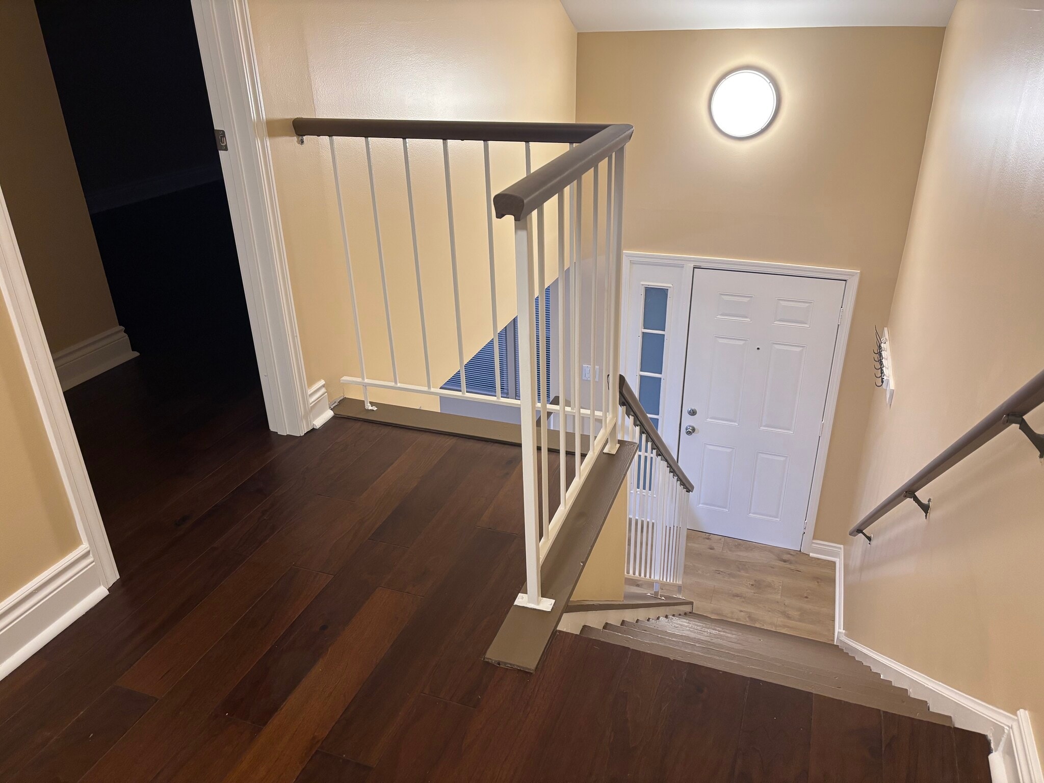 Building Photo - 1741 W 18th Pl